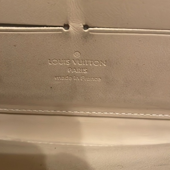 Louis Vuitton Tan Wallet with Signature Monogram - Picture 7 of 9